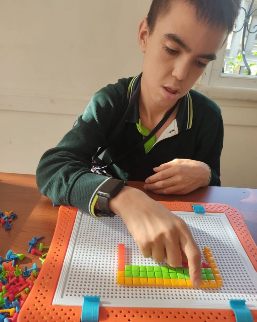 Tarsus yeşeren umutlar özel eğitim ve rehabilitasyon merkezi ince motor beceri etkinlikleri